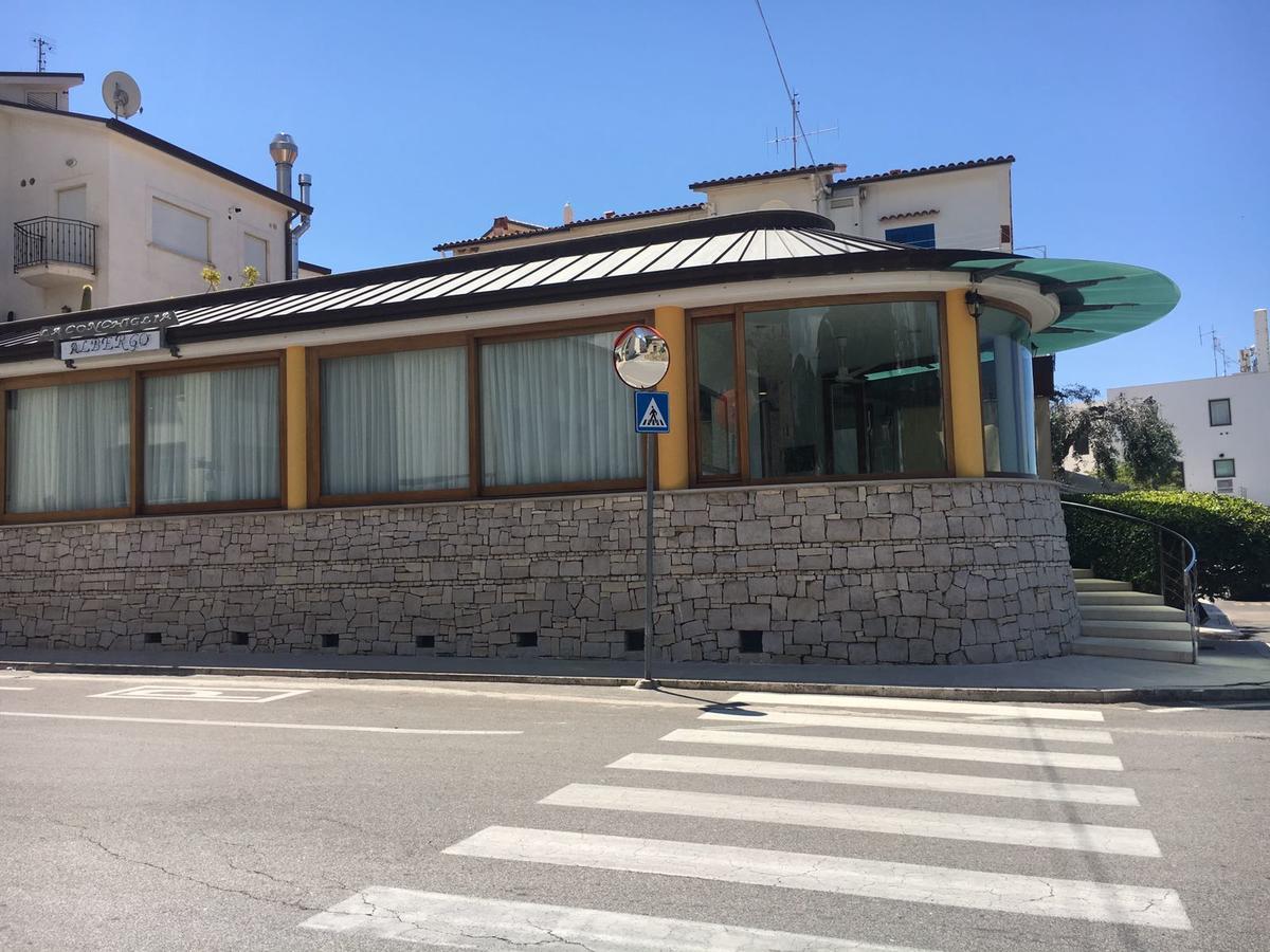 La Conchiglia Hotel Сперлонга Екстериор снимка