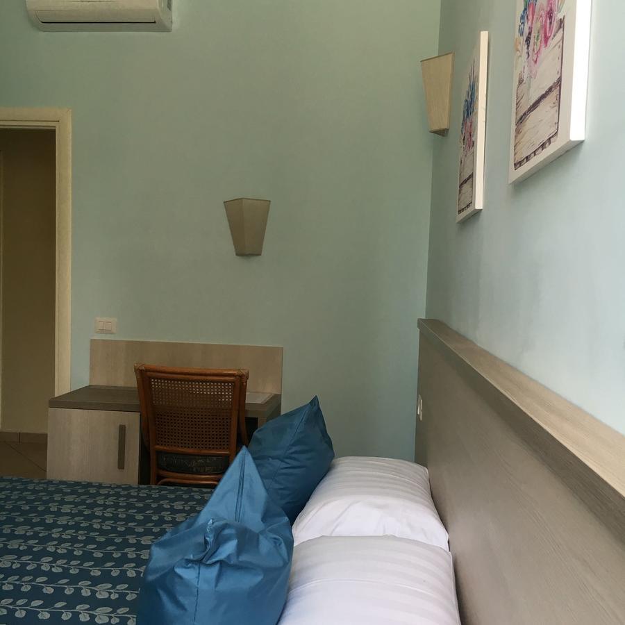 La Conchiglia Hotel Сперлонга Екстериор снимка